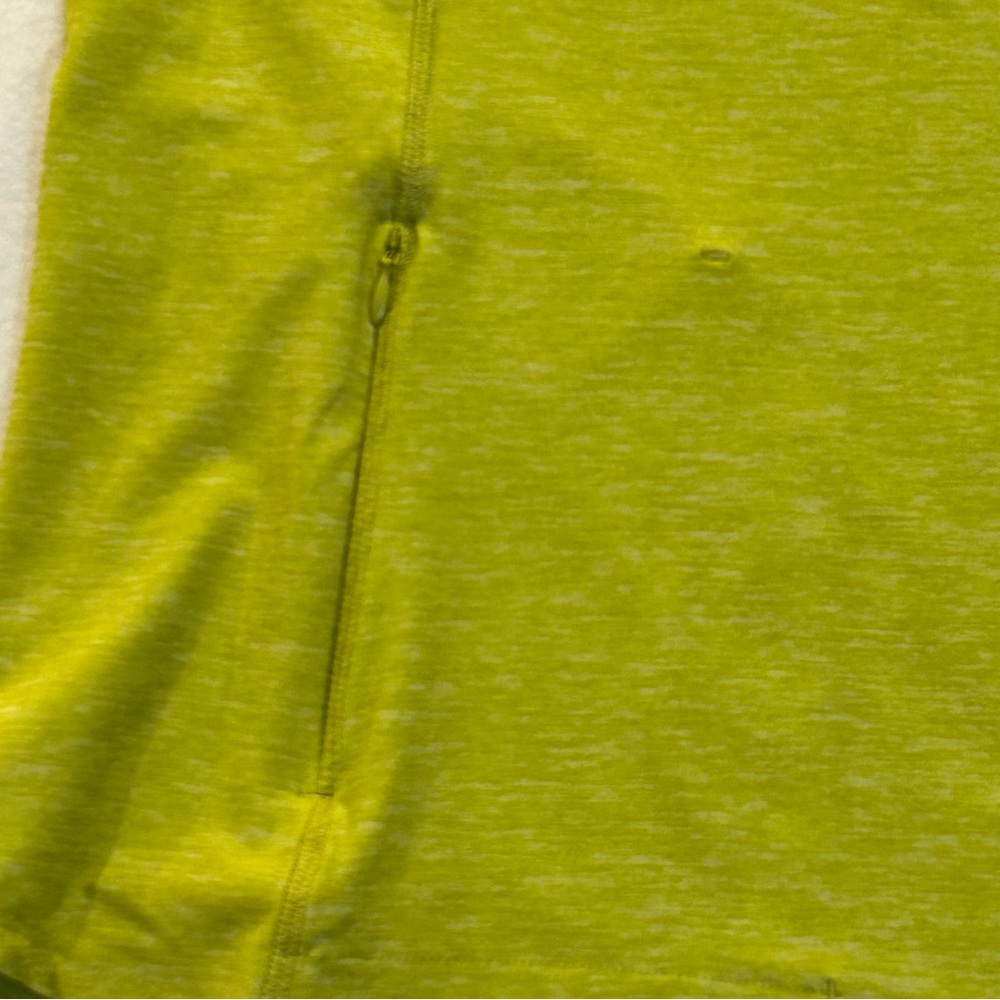 Duluth Stretchy Athletic Top M - Picture 2 of 7